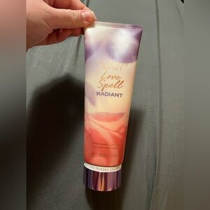 Victoria’s Secret Love Spell Radiant Fragrance Lotion 8 Fl Oz